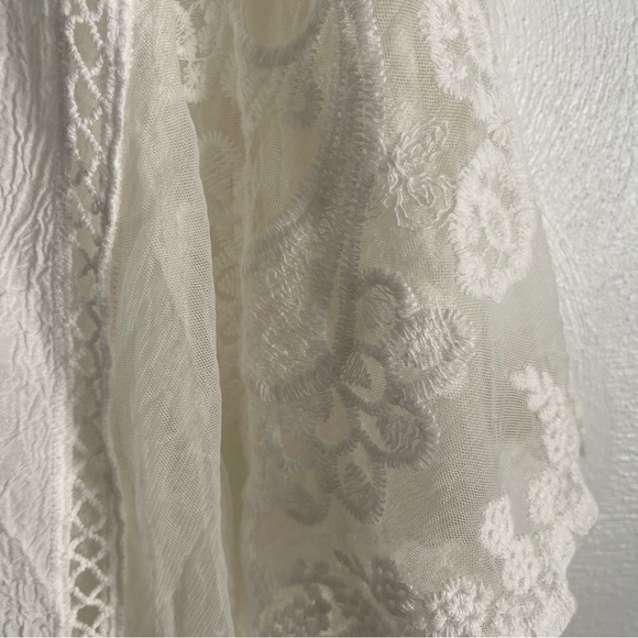 NWT Ember woman’s lace top off white embroidered size large boho chic romantic - Picture 9 of 15